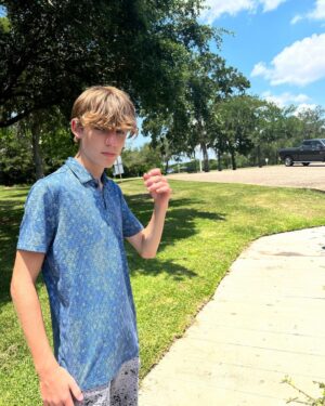 Griffin Wallace Henkel Instagram - #Magnolia creek 

#spring #refresh #longday #chill #fun