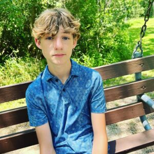 Griffin Wallace Henkel Instagram - #shade

#day at the #lake #relax #summer #sunshine #itsallgood
