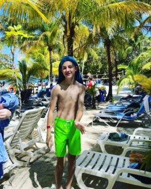 Griffin Wallace Henkel Instagram - #vacation #downtime 

#photodump #honduras #columbia #mexico #panama #royalcaribbean #theend