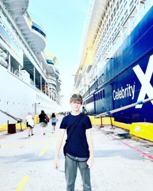 Griffin Wallace Henkel Instagram - #vacation #downtime 

#photodump #honduras #columbia #mexico #panama #royalcaribbean #theend