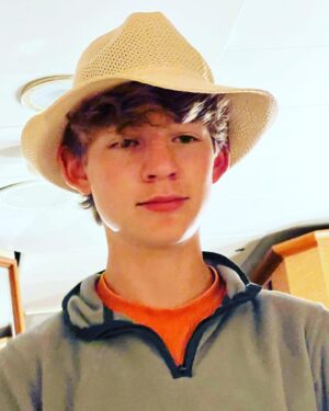 Griffin Wallace Henkel Instagram - #vacation #downtime 

#photodump #honduras #columbia #mexico #panama #royalcaribbean #theend
