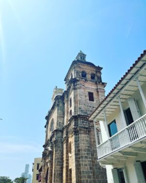 Griffin Wallace Henkel Instagram - #cartagena 

#columbia #worldheritage #doors #romancingthestone #tourist #inquisition