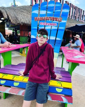 Griffin Wallace Henkel Instagram - #cozumel

#springbreak #fun #onthewater #mexico #tourist #snorkeling