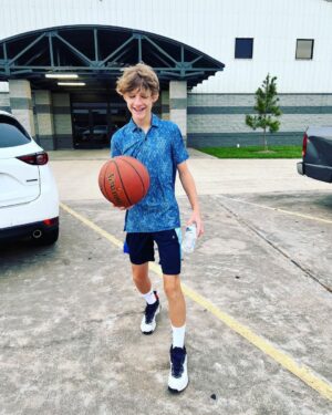 Griffin Wallace Henkel Instagram - #Summer break - gonna take a #timeout  #see you in #August 

Have an amazing summer 😊🌞😁

#actor #kid #teen #teenmodel #basketball #team #outtakes #social #media #break #coming #up