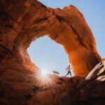 Guillaume St-Amand Instagram - Aujourd’hui est la journée mondiale de la photographie alors voici ma petite storytime. Y’a 7 ans, j’ai tout lâché pour partir à la quête de mon identité en partant en Asie avec mon sac à dos et une petite caméra Sony RX100 III. J’avais aucune attente sauf celle d’apprendre à faire de la photo, pour le fun. Jamais je n’aurais pensé que 7 ans plus tard, ce serait devenu une passion mais aussi mon métier. Ça m’a apporté aux 4 coins du monde, m’a permis de travailler avec des brands que j’adore et de rencontrer des gens inspirants. En fouillant dans mes photos des dernières années, je vois mon évolution, parce que faire de la photo c’est - selon moi - plutôt spirituel, puisque ça reflète la vision qu’on a de la vie.