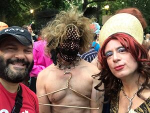 Guillermo Díaz Instagram - happy NYC Pride.🏳️‍🌈✊🏾 #RESIST #EXISTENCEISANACTOFREBELLION #ABORTTHECOURT