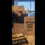 Gwei Lun-mei Instagram - 提到Manchester ，你會想起什麼？音樂，文學，建築還是體育？非常期待香奈兒Métiers d’art 工坊系列大秀！ 2023年12月8日星期五，台灣時間下午5點，CHANEL.COM線上觀賞！！ #CHANEL #CHANELMetiersdart @chanelofficial
