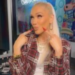 Gwen Stefani Instagram – Get Gwen’s go-to nude lip with 3 easy steps:

💗 Pout To Get Real Lip Liner in Do Whatever
💋 I’m Still Here Liquid Lipstick in Camo
🎀 Bubble Pop Electric Lip Gloss in Dolled Up

Available @sephora #sephoraatkohls and on gxvebeauty.com

#liquidlipstick #longwearlipstick #lipliner #precisionlipliner