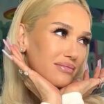 Gwen Stefani Instagram - PICK IT UP & TAP IT OUT Get Gwen’s signature sculpted look with our new Pick It Up Cream Contour & Powder Bronzer Duo ✨ 🤎 PICK IT UP: Apply cream contour to pick up your cheeks! Start just above the ear, right beneath the cheekbones and along the jawline to create dimension a lifted look. 🤎 TAP IT OUT: Using tapping motions, press the contour into the skin before blending. 🤎 WARM IT UP: Place powder bronzer above contour to warm up the skin. Available now at gxvebeauty.com, sephora.com #sephoraatkohls and in-store at @sephora #creamcontour #powderbronzer #contourbronzerduo #GwenStefani #newbeautylaunches #cleanatsephora #gxvebeauty