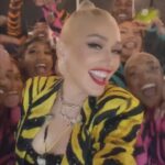 Gwen Stefani Instagram - still can’t get over how incredible this weekend was at @beachlifefestival ☀️ thank u SO much for singing + dancing with me 🎉 gx