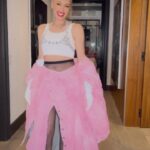 Gwen Stefani Instagram – ur guesses are good :) i guess u’ll have to wait and seeeee :) gx
wearing: @marcjacobs 
styled by: @robzangardi