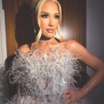 Gwen Stefani Instagram - ❄️👱🏻‍♀️✨⛸️🩵 m/u: @anthonyhnguyenmakeup + @gxvebeauty hair: @hair_sulon styled by: @robzangardi + @marielhaenn wearing: @marchesafashion nails: @eriishizu