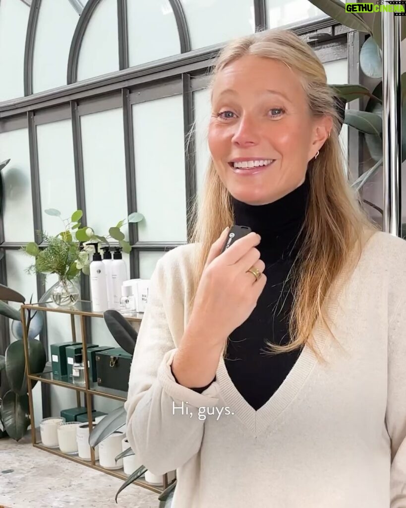 Gwyneth Paltrow Instagram - Did you miss GP’s last AMA? Swipe through for a recap filled with her gifting recs and holiday outfitting tips—then head to the link in bio to shop them all.