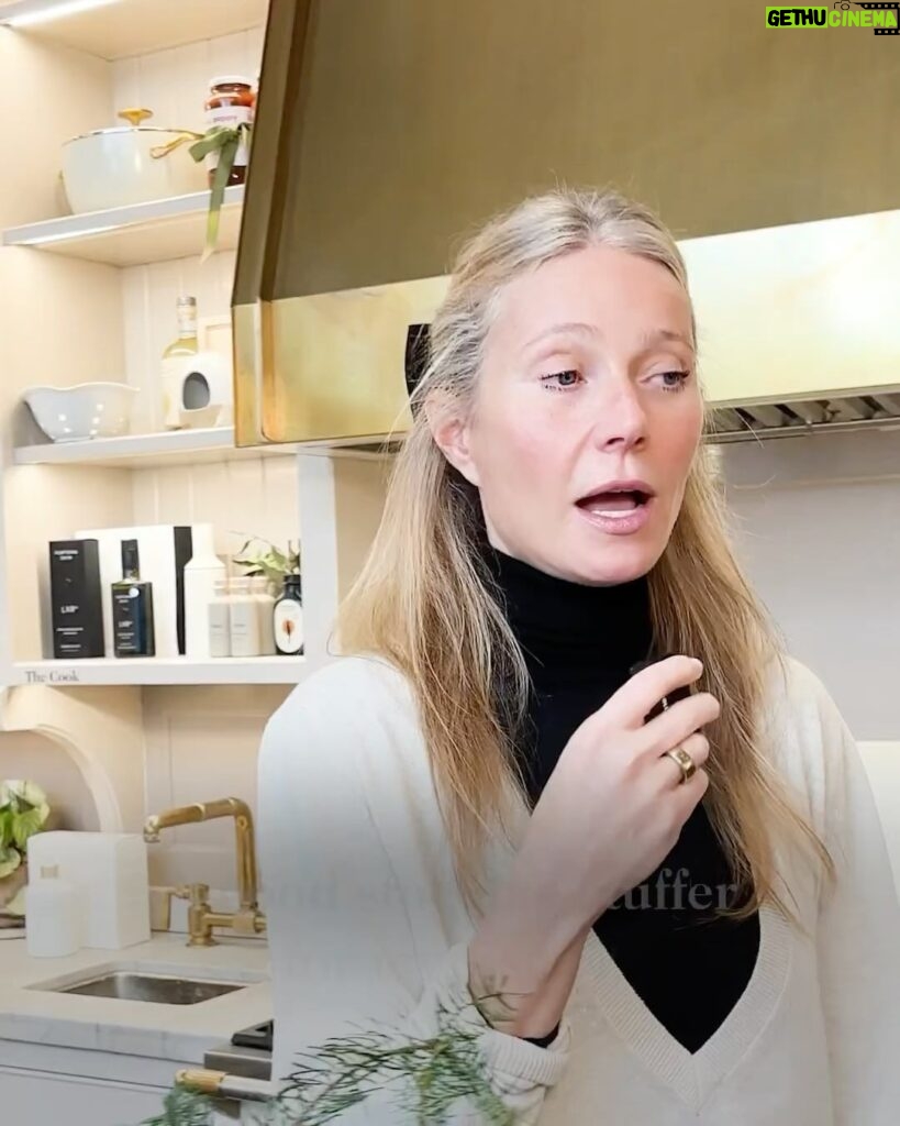 Gwyneth Paltrow Instagram - Did you miss GP’s last AMA? Swipe through for a recap filled with her gifting recs and holiday outfitting tips—then head to the link in bio to shop them all.