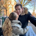 Hümeyra Aydoğdu Instagram - 5. Yıl ❤️ Hayatımın neşe kaynağı canım Kocam 🙏🏽🧿 18.12.18 - Son Foto sürprizli 🐥❤️ #düsseldorfer #love #happyanniversary #mylittleleo Amsterdam, Netherlands