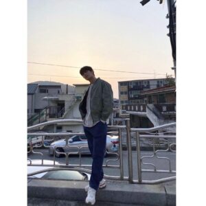 Ha Jong-woo Instagram - ☀️☀️
공주 촬영때