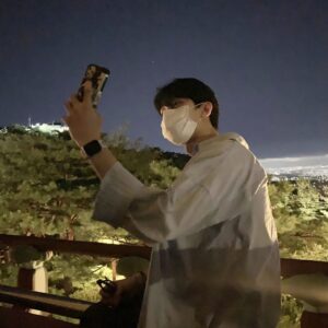 Ha Jong-woo Instagram - 😷🌕