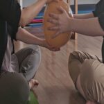 Ha Yeon-joo Instagram - 머리와 척추가 만나는 곳에 대한 인지. 호흡으로 변하는 몸 인지. . '인지'가 나의 내부감각의 정확성에 다가갈 첫걸음이 되주길..❤️ . #알렉산더테크닉 #alexandertechnique #wellnesslifestyle_yeonjoo