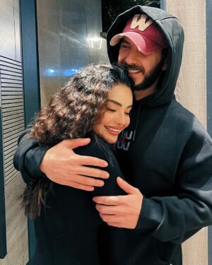 Haifa Hassony Instagram - سنة جديدة 
بداية جديدة 
يارب سنة مليئة بالخير والسعادة والصحة والرزق للجميع 🤲