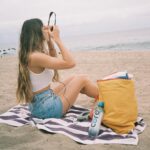 Hailee Steinfeld Instagram - A million THANK YOU’S for a million views… 🧜🏼‍♀️🌴🌊🌞🏄🏻‍♀️ COAST video out now. 🫶🏼 Thank you for watching/listening/sharing/loving. This has all happened because of you and the incredible team of people that came together to execute the vision. ( Special shouts to @yimmyayo ) Couldn’t be more grateful. Lfc 💞