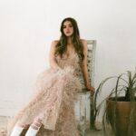 Hailee Steinfeld Instagram - A day in LA with @thelaterals ! Thank you for having me 🤍 — Editorial Director: @bryankjins Design Director: @mlvncky Photographer: @brcarr Fashion Stylist and Art Direction: @julietvo Film Director: @ryankevin DOP: @ryanwermich Market Editor: @itsmerazzie Hairstylist: @laurapolko Makeup Artist: @shelbysmithmakeup Manicurist: @eriishizu Photo assistant: @nicklaus Interview: @bahnmibabe
