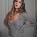 Hailee Steinfeld Instagram - Spider-Man: Across The Spider-Verse is out now. I can’t wait to hear what you think of our little gem! 💞🕷️🕸️