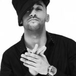 Hakim Ziyech Instagram - 𝑩𝒆𝒊𝒏𝒈 𝒓𝒊𝒈𝒉𝒕 𝒉𝒂𝒍𝒇 𝒕𝒉𝒆 𝒕𝒊𝒎𝒆 𝒃𝒆𝒂𝒕𝒔 𝒃𝒆𝒊𝒏𝒈 𝒉𝒂𝒍𝒇-𝒓𝒊𝒈𝒉𝒕 𝒂𝒍𝒍 𝒕𝒉𝒆 𝒕𝒊𝒎𝒆. 🤠