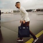 Hakim Ziyech Instagram - 𝗗𝗼𝗻‘𝘁 𝗹𝗲𝘁 𝗻𝗼𝗯𝗼𝗱𝘆 𝘄𝗵𝗼 𝗮𝗶𝗻‘𝘁 𝗯𝗲 𝗶𝗻 𝘆𝗼𝘂 𝘀𝗵𝗼𝗲𝘀, 𝘁𝗲𝗹𝗹 𝘆𝗼𝘂 𝗵𝗼𝘄 𝘁𝗼 𝘁𝗶𝗲 𝘆𝗼𝘂𝗿 𝗹𝗮𝗰𝗲𝘀. 🫡 Morocco