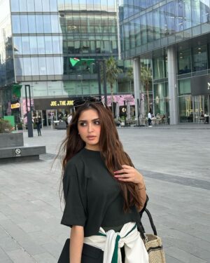 Hala Al Turk Instagram - young & beautiful 💋

#halaalturk #حلا_الترك #explore #اكسبلور #2024