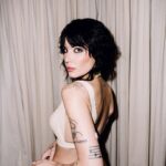 Halsey Instagram - days leading up to @lollaindia 🪷 can’t wait to play tonight :) non crunchy pics from @donslens of course 🤍