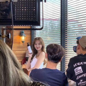 Han Chae-young Instagram - 😘😘