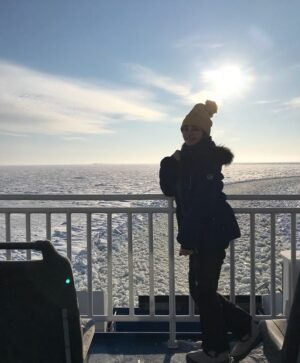 Han Chae-young Instagram - #freezing #butamazing #neverseenbefore #beautiful #nothinglikeit 👍👍😄