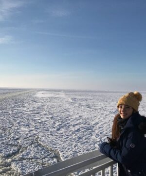Han Chae-young Instagram - #freezing #butamazing #neverseenbefore #beautiful #nothinglikeit 👍👍😄