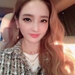 Han Chae-young Instagram - #햇살 #goodmorning #sunnyday🌞 #이동중🚗 #흔들흔들 ㅋㅋ