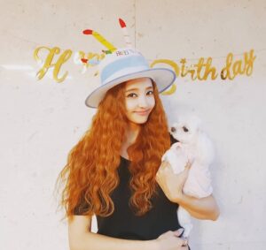 Han Chae-young Instagram - #happybirthdaytome🎂 🤩🤩🤩