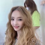Han Chae-young Instagram - #summermakeup_ . . #뽀송뽀송#파우더하기#여름피부#뽀송한피부
