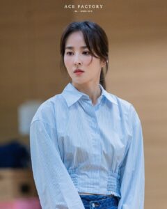 Han Hye-jin Instagram - 네이버 포스트에 올라 온 💚 #바닷마을다이어리 한혜진, 네자매 이야기 열일하시는 에이스팩토리 홍보팀 늘 감사해요💙 공연도 일주일 남짓 남았네요. 마지막까지 힘내서 좋은 연기 보여 드리도록 노력할게요 ^^ 오늘도 좋은 하루 보내세요 💙