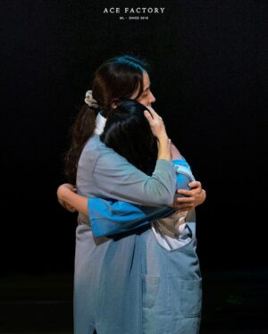 Han Hye-jin Instagram - 네이버 포스트에 올라 온 💚

#바닷마을다이어리 

한혜진, 네자매 이야기

열일하시는 에이스팩토리 홍보팀 늘 감사해요💙 

공연도 일주일 남짓 남았네요. 
마지막까지 힘내서 좋은 연기 보여 드리도록 노력할게요 ^^
오늘도 좋은 하루 보내세요 💙