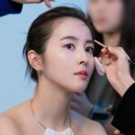 Han Hye-jin Instagram - #acefactory 네이버 포스트에 올라 온 화보 비하인드컷📸 #겔랑 #guerlain #오키드임페리얼골드노빌레 🤍💛😀