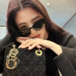 Han So-hee Instagram - Lady Dior Celebration 9월 2일 🖤 @dior #LadyDior #Dior 디올성수