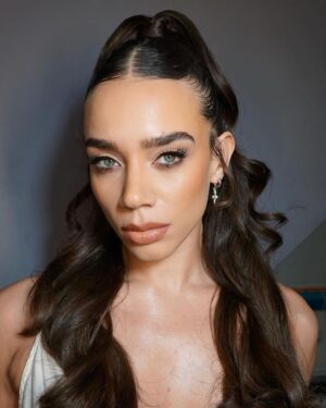 Hannah John-Kamen Instagram - Hair @luciajosephine_  makeup @joyadenuga_makeup 💋