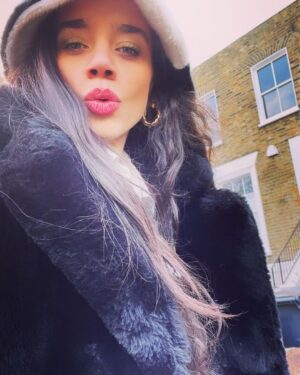 Hannah John-Kamen Instagram - Faux 💋