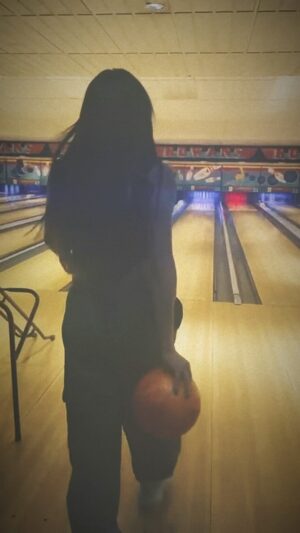 Hannah John-Kamen Instagram - 🎳