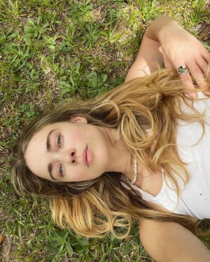 Hannah Kasulka Instagram - wife respecter 💭