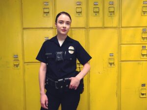 Hannah Kasulka Instagram - Reminder to watch the season finale of @therookieabc tonight and to call your moms if you can or I’ll cuff you