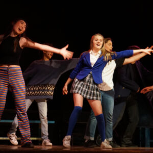 Hannah Nordberg Instagram - “It’s been three weeks since I became friends with the H e a t h e r s ❤️🧡💛💚💙....” #sistas #missthis #musicaltheatreforever #gratefulforthesefriends #throughthickandthin #love #truefriends #actorlife #heathersthemusical #beautiful #seventeen #fightforme #candystore #lateposting #musicaltheatreisateamsport #bestiesforlife#threesies