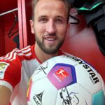 Harry Kane Instagram - A new one for the collection! ⚽️⚽️⚽️ What a team performance 🙌 #miasanmia