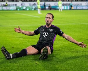 Harry Kane Instagram - Perfect way to sign off for the winter break! Have loved my first few months at Bayern and in Munich. Looking forward to a rest then back in the new year to go again. 🙌 #MiaSanMia