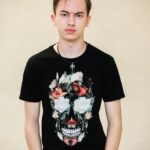 Hayden Byerly Instagram - My nose looks weird in this picture. It looks like I have a lazy nostril.