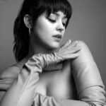 Hayley Orrantia Instagram - you look glovely my dear ✨ @vulkanmag #VulkanFever